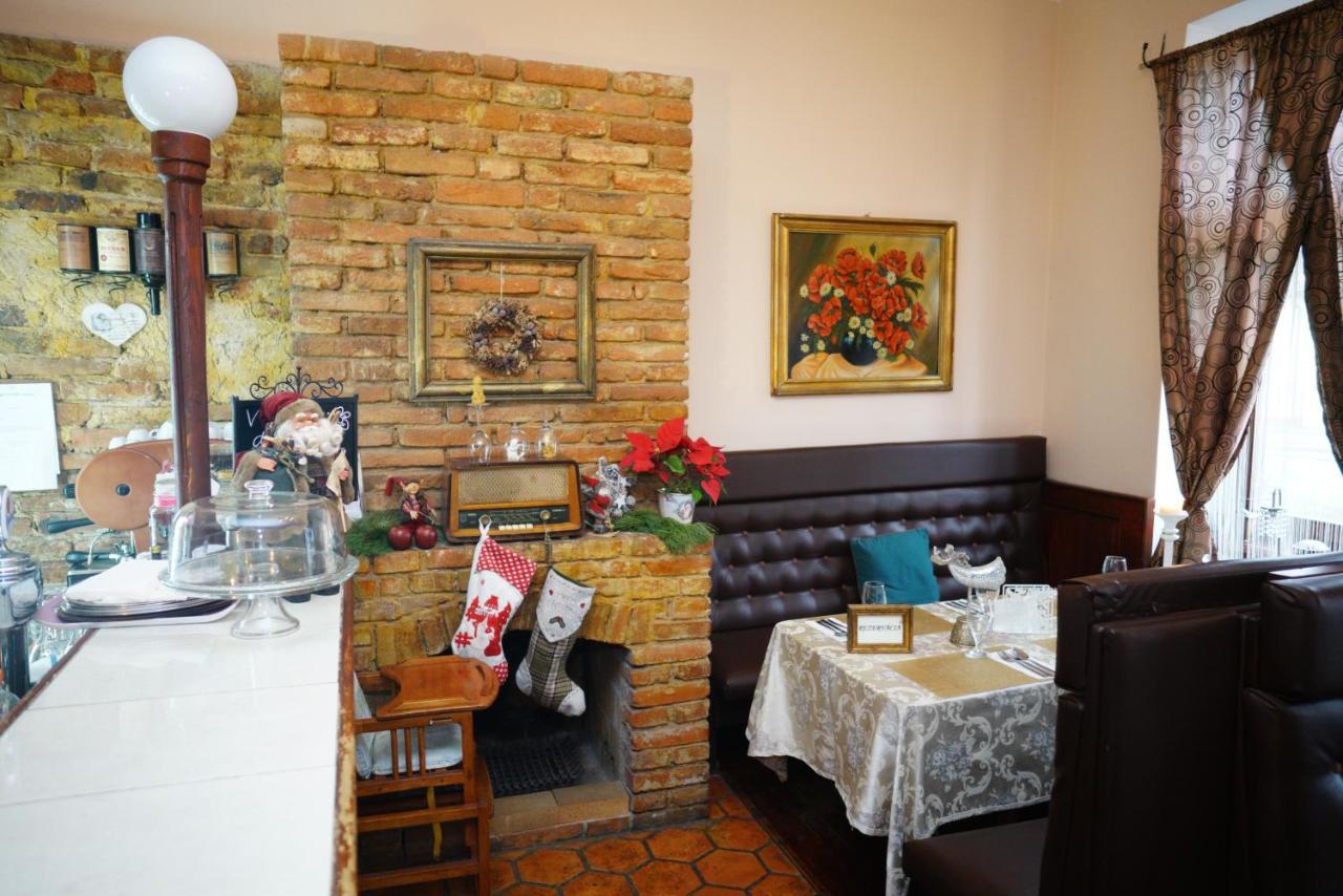 Penzion Restaurant Jakub Apartment Poprad Luaran gambar