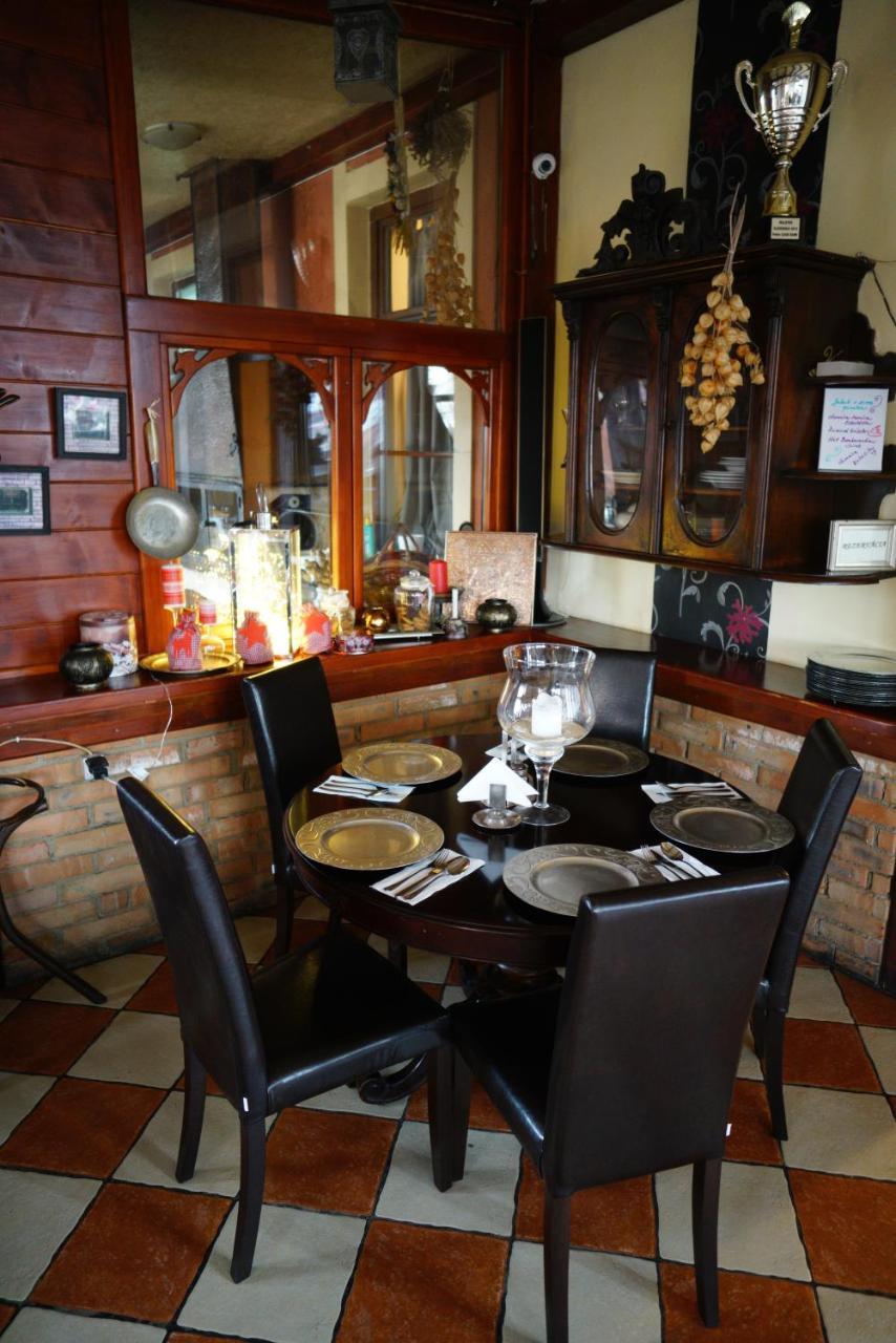Penzion Restaurant Jakub Poprad Luaran gambar
